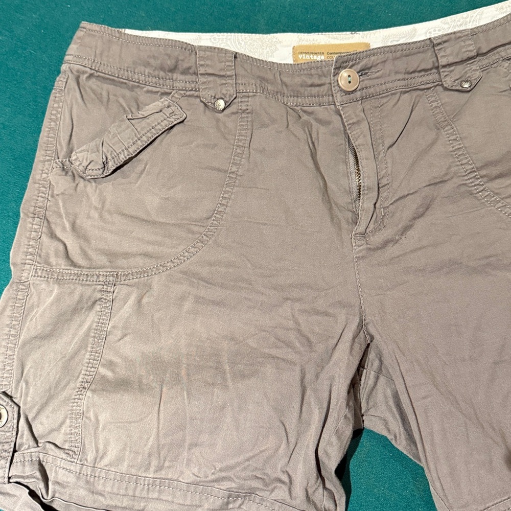 Denver Hayes Vintage Taupe woman’s shorts - Picture 4 of 5